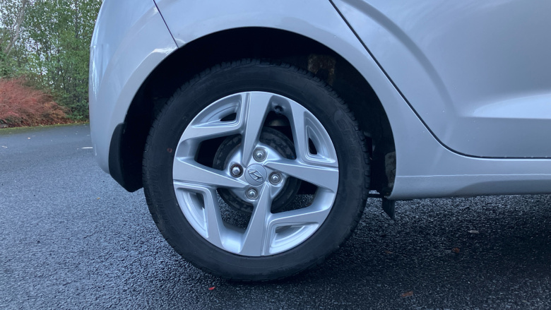 Hyundai i10 1.0 MPi SE Connect 5dr Petrol Hatchback